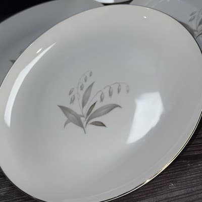 Kayson's "Golden Rhapsody" 10 1/4 Inch (Large) Dinner Plate-Set of 4 - Thumbnail 2