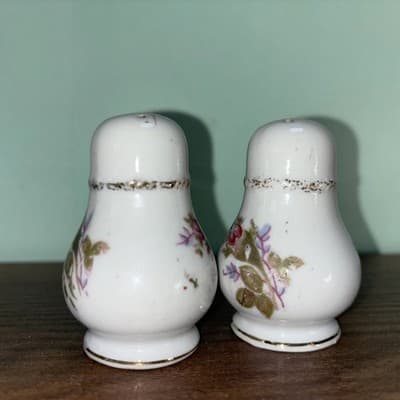 Vtg Pompadour Rose - Japan - Salt & Pepper Shaker White Gold And Pink - Thumbnail 5