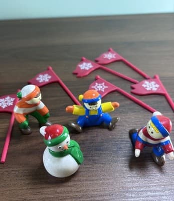 Mr. Christmas Santa's Ski Slope 1992 Station Figures And Flags Replacement Parts
