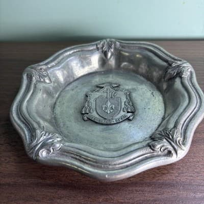 Vintage Oneida Portugal Pewter Dish Cross Crest Deus Super Omnia GOD OVER ALL - Thumbnail 3