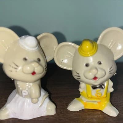Vintage JSNY Mouse Salt & Pepper Shakers Set Anthropomorphic Mice Set Hong Kong - Thumbnail 2