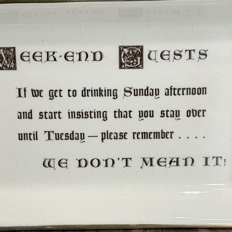 Delano Studios Vintage Ceramic Weekend Guests Humorous Trinket Tray Wall Plaque - Thumbnail 5
