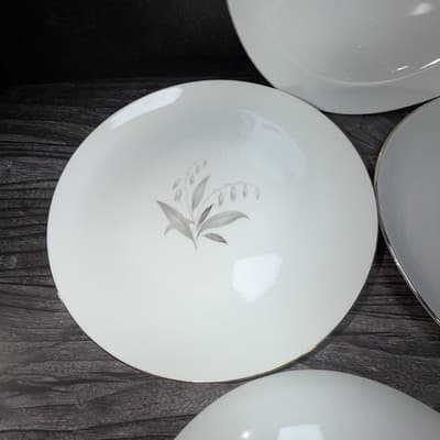 Kayson's "Golden Rhapsody" 10 1/4 Inch (Large) Dinner Plate-Set of 4 - Thumbnail 7