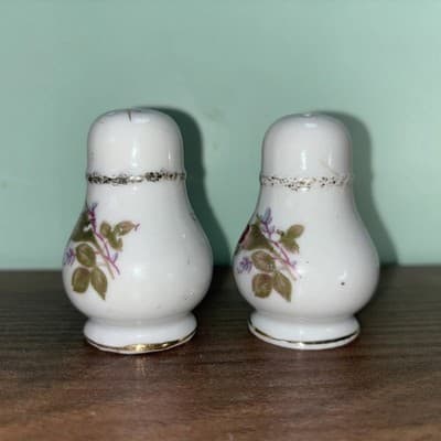 Vtg Pompadour Rose - Japan - Salt & Pepper Shaker White Gold And Pink - Thumbnail 3
