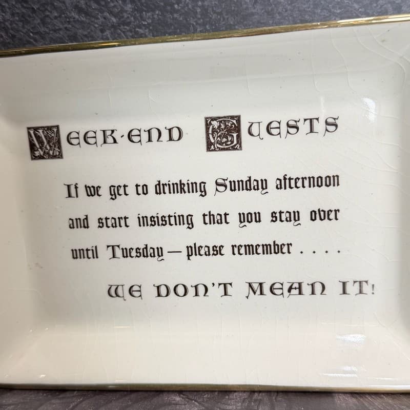 Delano Studios Vintage Ceramic Weekend Guests Humorous Trinket Tray Wall Plaque - Thumbnail 8