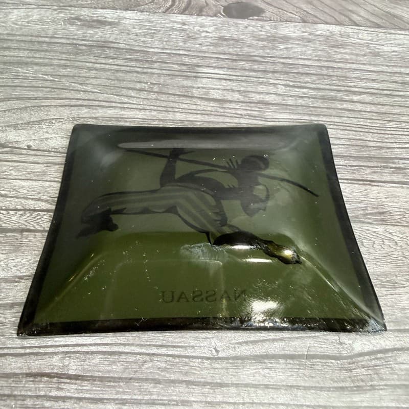 Vintage Mid-Century Nassau Limbo Smoked Glass Souvenir Trinket Tray - Thumbnail 6