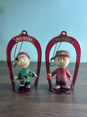 Peanuts | Collectible Bobble Head Christmas Ornaments | Linus And Charlie Brown - Thumbnail 2