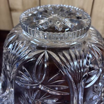 VTG Heavy Lead Crystal Glass Scallop Rim Cut Pinwheel Fan Pattern 8.5” Bowl - Thumbnail 6