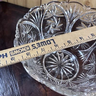 VTG Heavy Lead Crystal Glass Scallop Rim Cut Pinwheel Fan Pattern 8.5” Bowl - Thumbnail 10