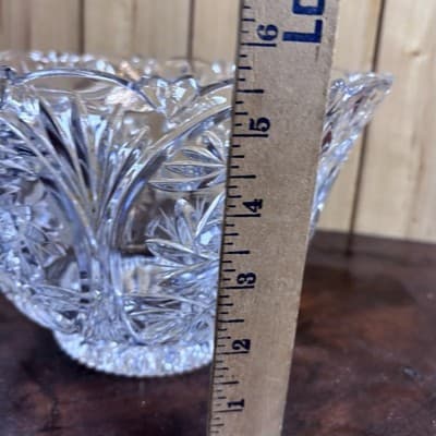 VTG Heavy Lead Crystal Glass Scallop Rim Cut Pinwheel Fan Pattern 8.5” Bowl - Thumbnail 11