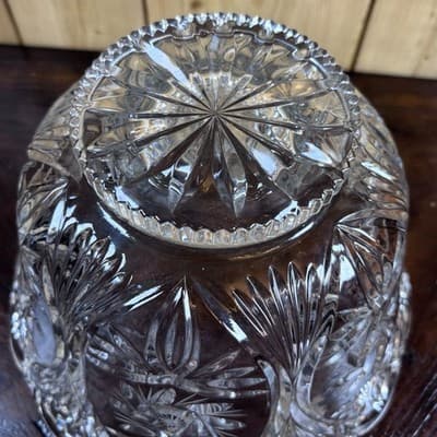 VTG Heavy Lead Crystal Glass Scallop Rim Cut Pinwheel Fan Pattern 8.5” Bowl - Thumbnail 9