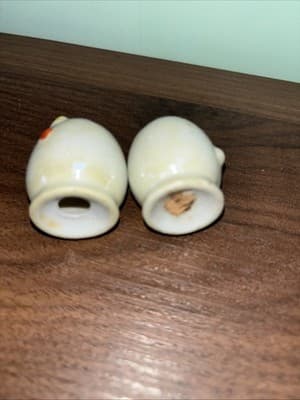 Mid Century Japanese Chick/Egg Salt and Pepper Shakers Lusterware - Thumbnail 7