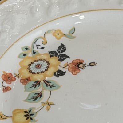 English Brambleberry Plate Set of 2 Dinner Salad Vintage Floral Embossed - Thumbnail 4