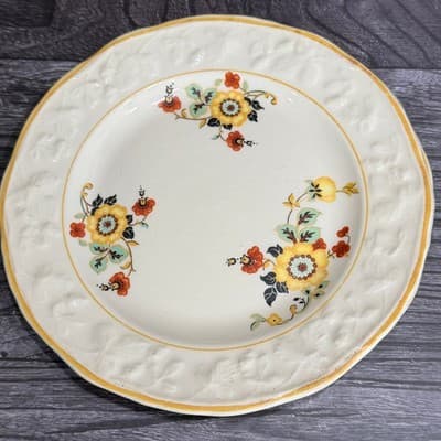 English Brambleberry Plate Set of 2 Dinner Salad Vintage Floral Embossed - Thumbnail 2