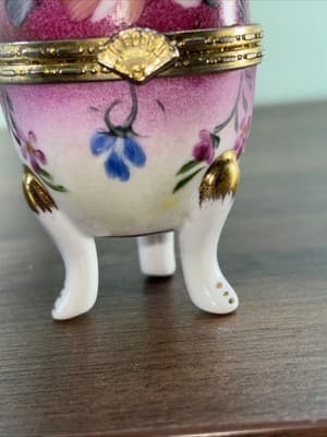Baum Brothers China Egg Shaped Christmas Hinged TRINKET Three Leg BOX Pink - Thumbnail 3