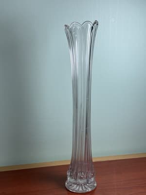 Vintage MCM Tall 13.5” Clear Ribbed Swung Stretched Glass Floor Vase Glows #3 - Thumbnail 7