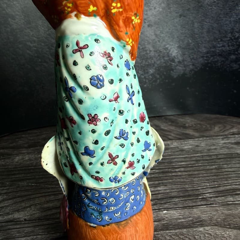 Vintage Chinese Famille Rose Porcelain Figure of an Immortal Lady - Thumbnail 6