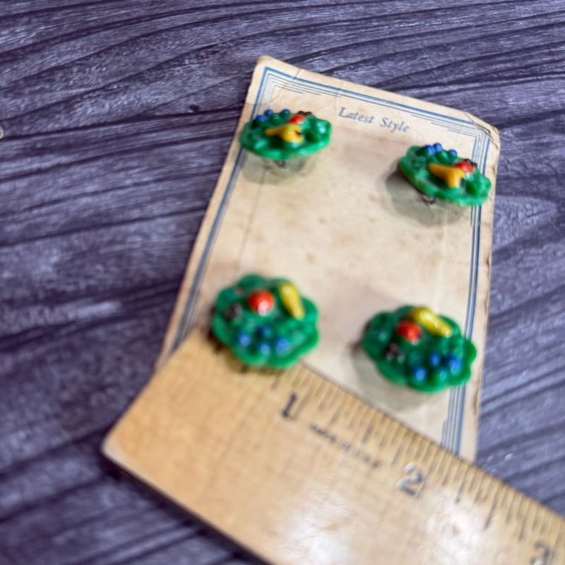 Vintage Choice & Joy Mixed Fruit 4-Piece Buttons on Original Card - Thumbnail 8