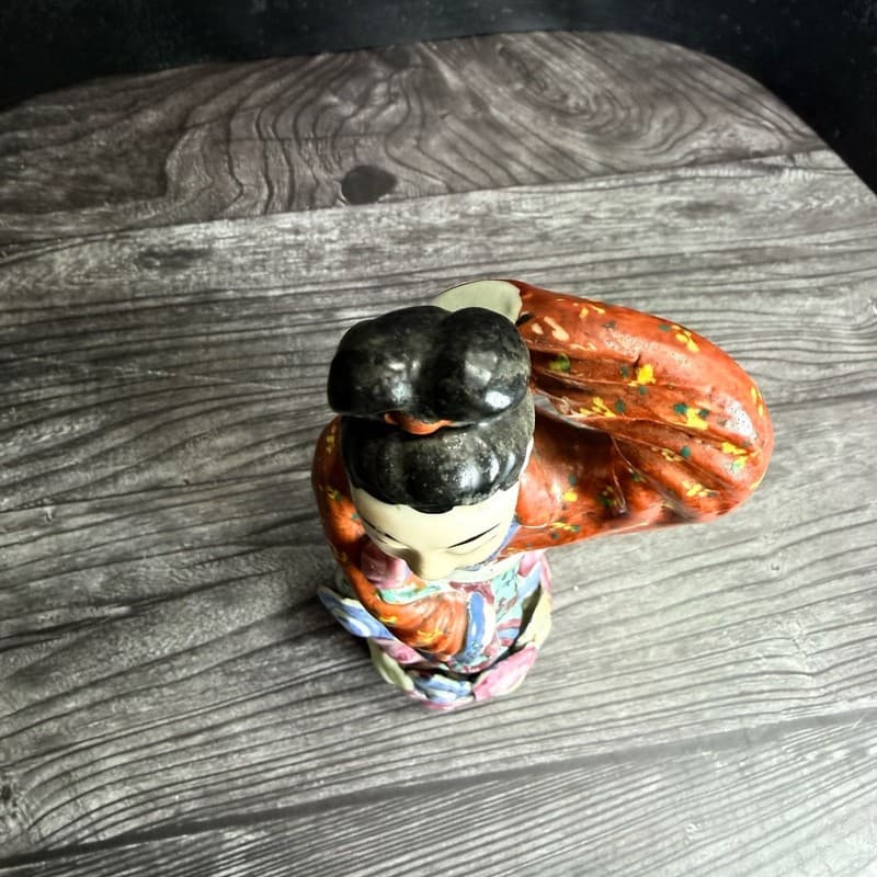 Vintage Chinese Famille Rose Porcelain Figure of an Immortal Lady - Thumbnail 16