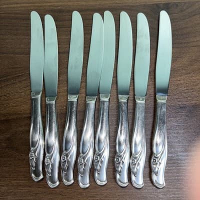 Set Of 8 Butter Knifes International EXQUISITE Silverplate Rogers & Bro 1957 9��