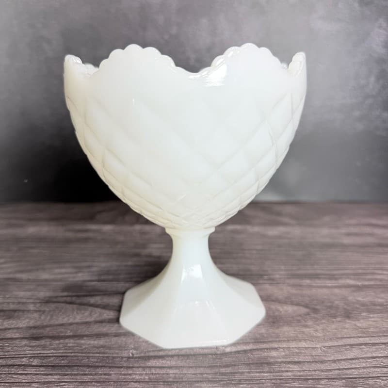 Napco Milk Glass Diamond Pattern Pedestal Compote Candy Dish 1184 - Thumbnail 5