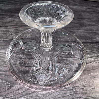 McKee Antique Clear Glass EAPG Isis No. 132 9.25" Cake Stand - Thumbnail 10