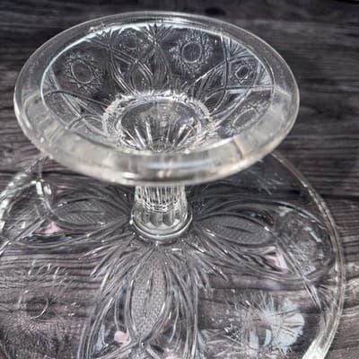 McKee Antique Clear Glass EAPG Isis No. 132 9.25" Cake Stand - Thumbnail 9