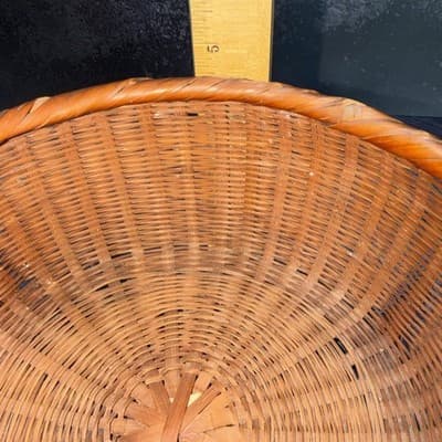 Vintage Wicker Sewing Basket & Lid Round trinket brown Footed - Thumbnail 14
