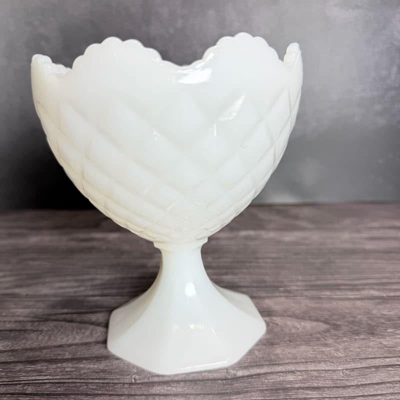 Napco Milk Glass Diamond Pattern Pedestal Compote Candy Dish 1184 - Thumbnail 8