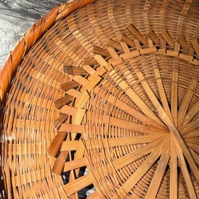 Vintage Wicker Sewing Basket & Lid Round trinket brown Footed - Thumbnail 12