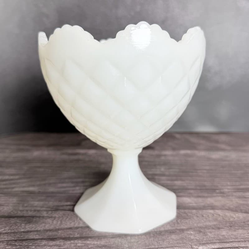 Napco Milk Glass Diamond Pattern Pedestal Compote Candy Dish 1184 - Thumbnail 4