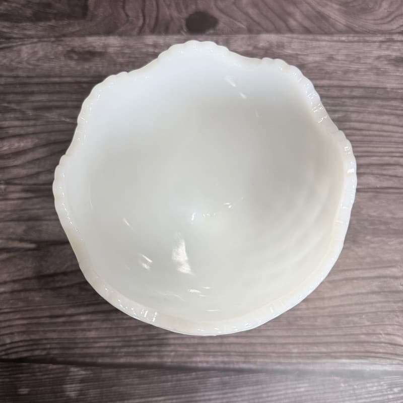 Napco Milk Glass Diamond Pattern Pedestal Compote Candy Dish 1184 - Thumbnail 7