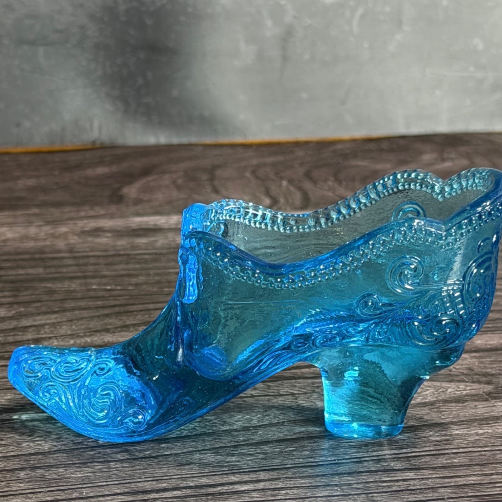 Vintage Mosser Bow Tie Blue Glass Shoe Slipper 4.75" Ornate Design - Thumbnail 5