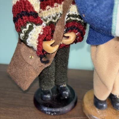 Set Of 3 Male Carolers Singing Man Holding Brass Instrument Sheep 8” Tall - Thumbnail 8