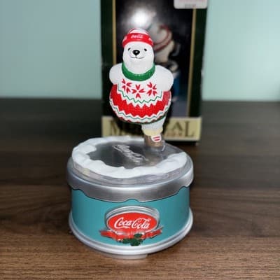 1994 NEW IN BOX COCA COLA MUSICAL POLAR BEAR SKATING - Thumbnail 10