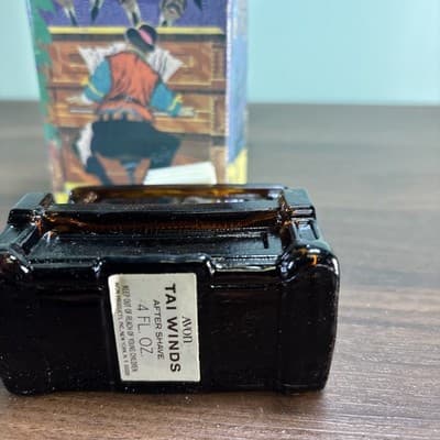 AVON Rare Vintage Collector New Piano Decanter 4 oz *of Tai Winds* After Shave - Thumbnail 11