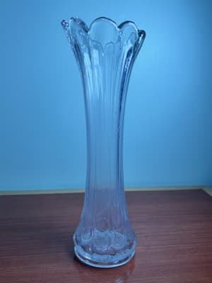 Vintage MCM Wider 11” Clear Ribbed Swung Stretched Glass Floor Vase Glows #6 - Thumbnail 4