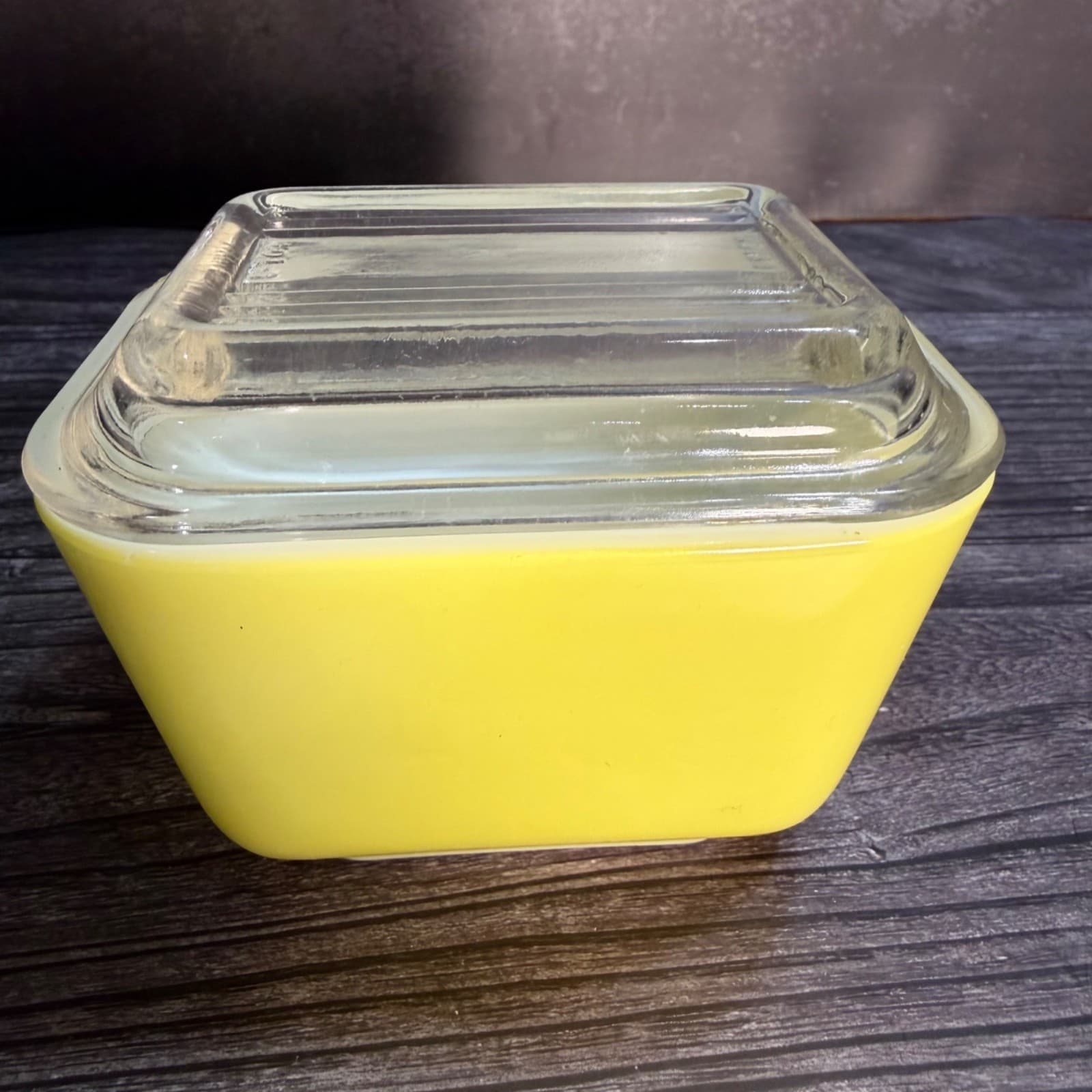 Vintage PYREX 501-B Yellow Refrigerator Dish 1-1/2 Cup With Glass Lid 501-C