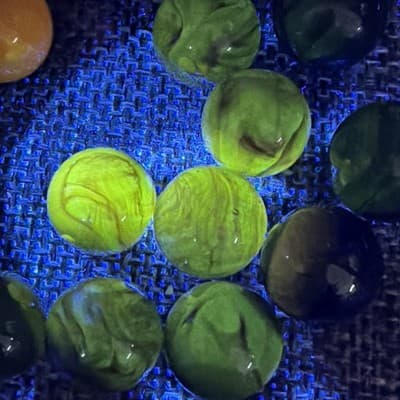Vintage Chinese Checkers Replacement Glass Marbles 60 Solid Swirl 365 Glow - Thumbnail 9