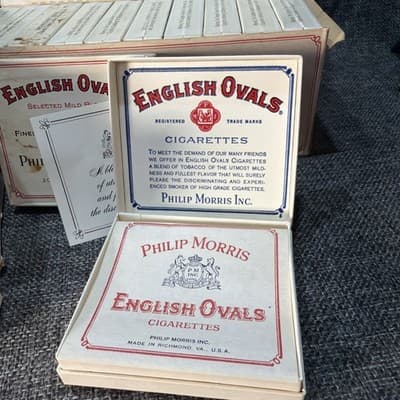 Vintage Empty Philip Morris Lot Of English Ovals Cigarette Box Papers Display - Thumbnail 2