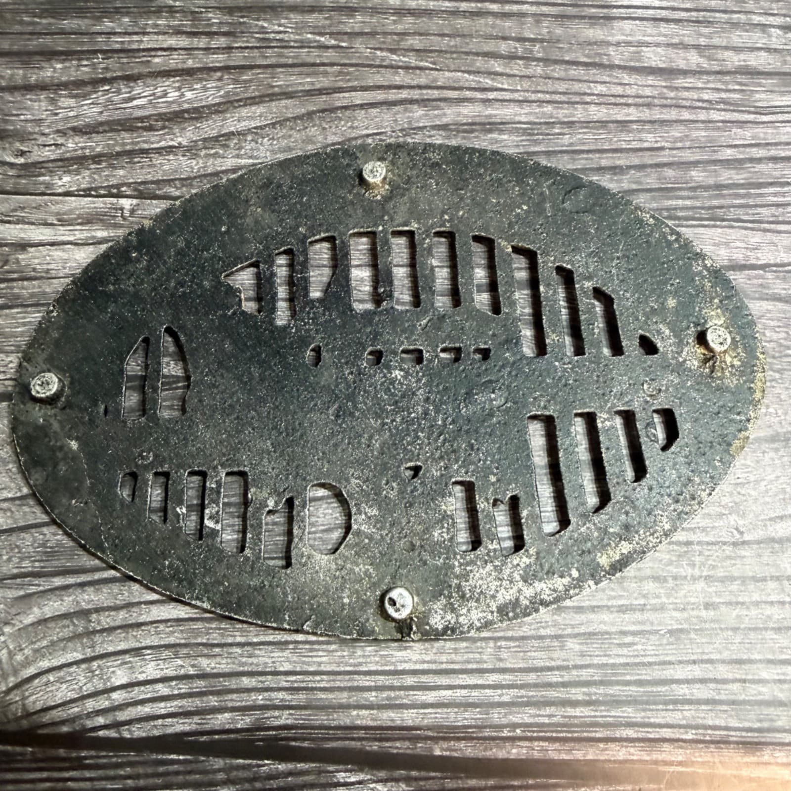 VTG Cast Iron Visitors One of the Folk Humorous Oval Trivet Kitchen Decor Jokes - Thumbnail 6