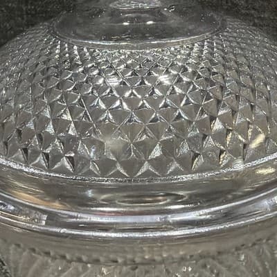 Antique Magnesium Glass Diamond Point Pedestal Dish Glows UV 365 Lavender Hue - Thumbnail 9