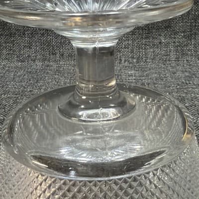 Antique Magnesium Glass Diamond Point Pedestal Dish Glows UV 365 Lavender Hue - Thumbnail 15