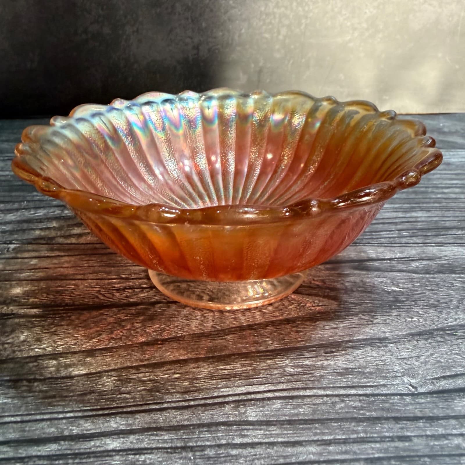 Fenton Stippled Rays Marigold Carnival Glass Bowl Scalloped Edge 5.75 Inches