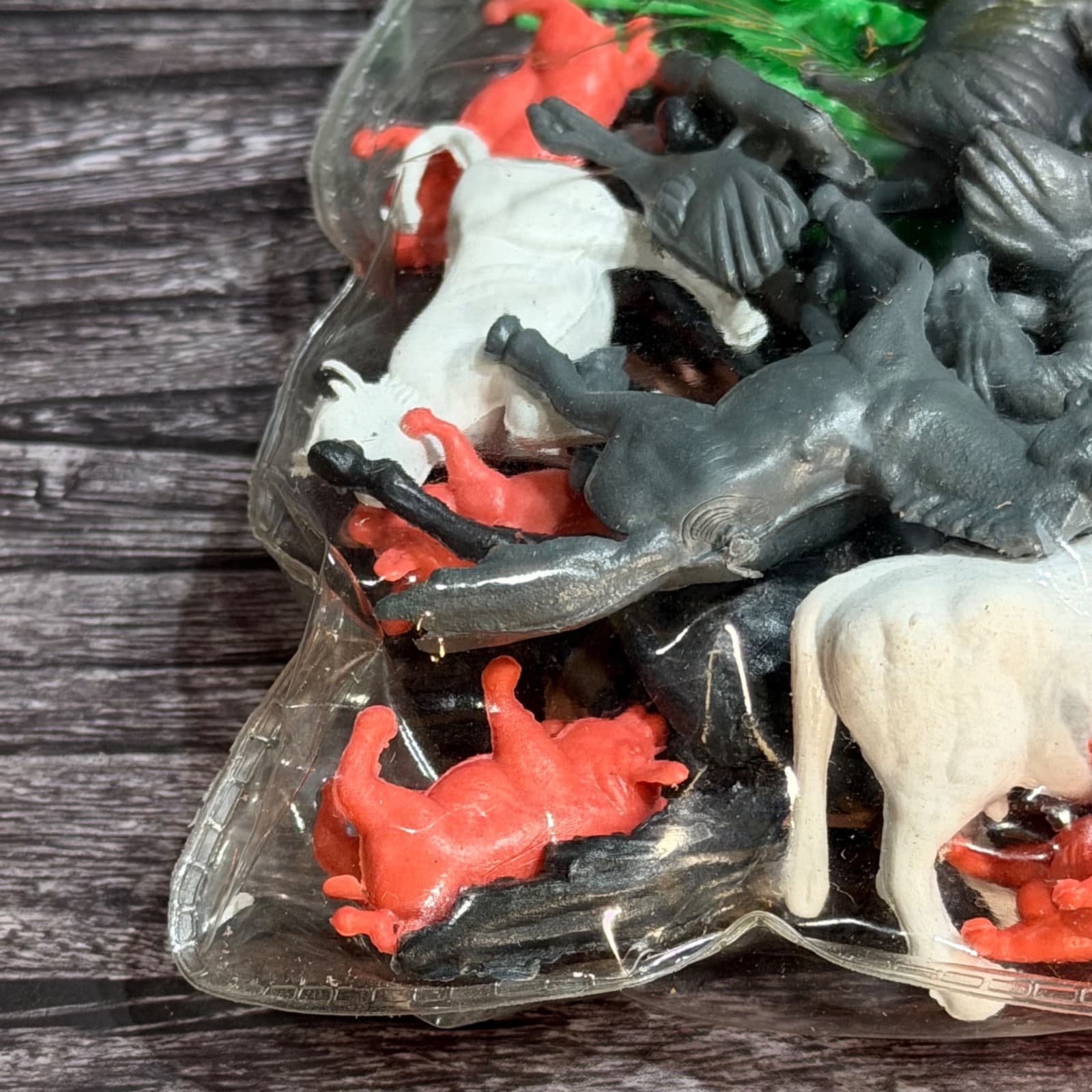 Animal World Farm Plastic Figurines 41-Piece Set VTG 1980s Farm Animal Toys NOS - Thumbnail 3