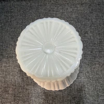 Glowing Vintage Anchor Hocking Vitrock Uranium Milk Glass Vase Old Cafe 7" Tall - Thumbnail 9