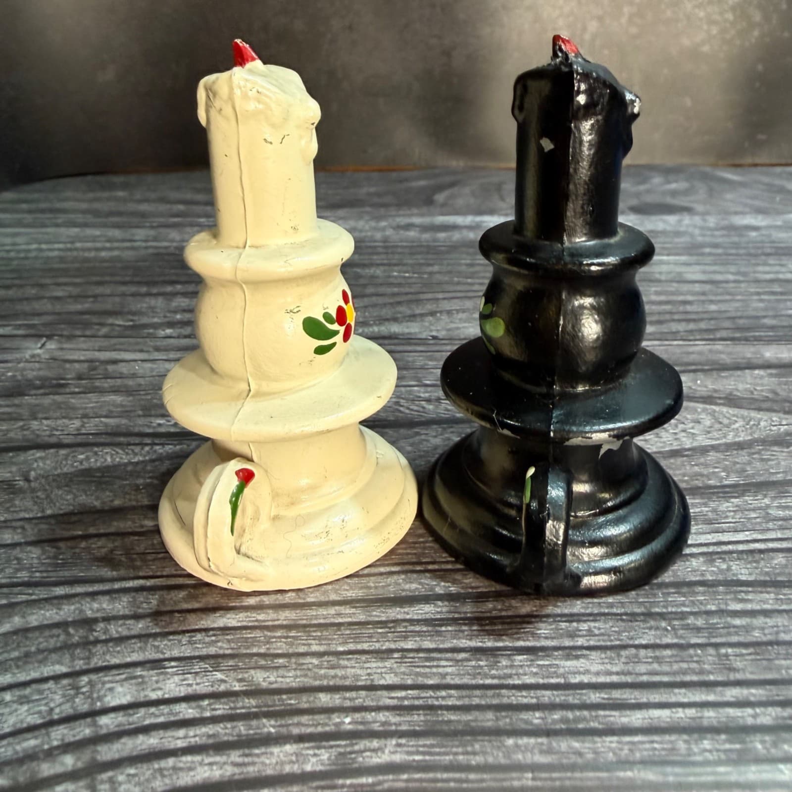 VTG Cast Metal Country Candle Salt & Pepper Shakers Hand-Painted Floral Rustic - Thumbnail 2