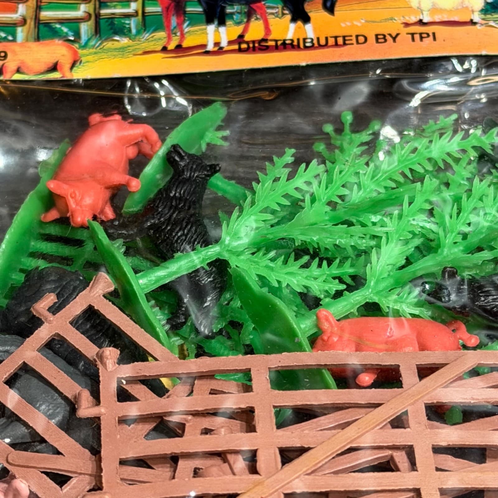 Animal World Farm Plastic Figurines 41-Piece Set VTG 1980s Farm Animal Toys NOS - Thumbnail 5