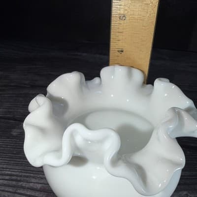 Vintage Milk Glass Bud Vase Planter Smooth Small Double Ruffled Edge Round Rose - Thumbnail 8