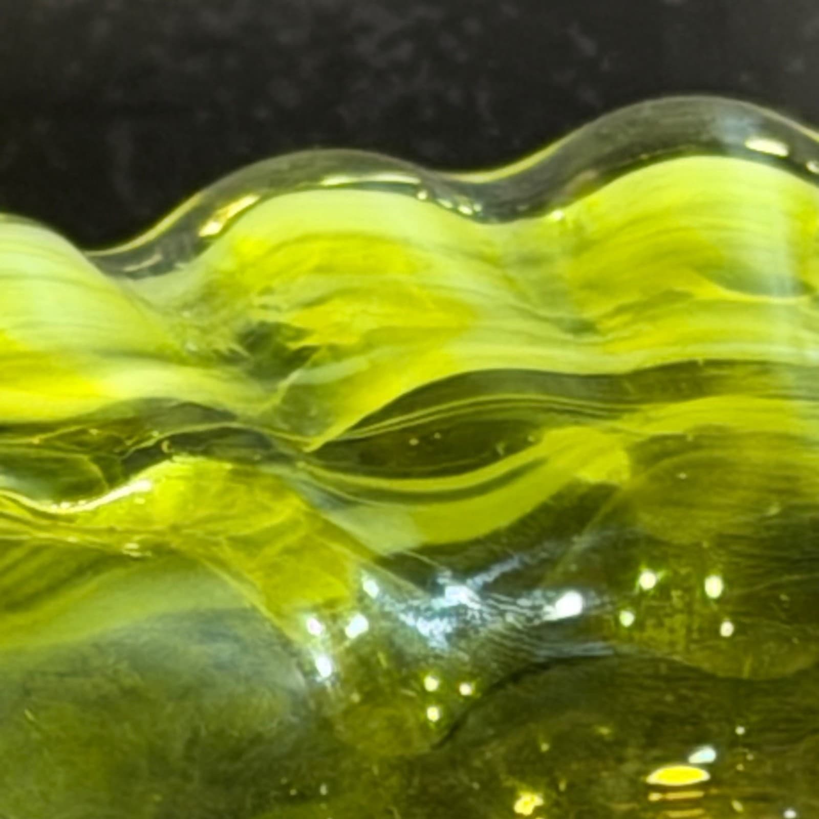 Hand Blown Yellow Art Glass Bowl UV Glow Uranium-Cadmium Design Ruffled Edge VTG - Thumbnail 7